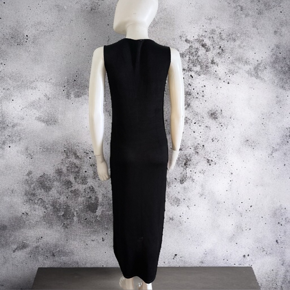 The Row Maldo knitted midi dress - Picture 8 of 9
